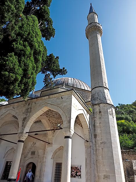 Bosnia-Herzegovina-Hajji-Alija-Mosque-in-Pocitelj